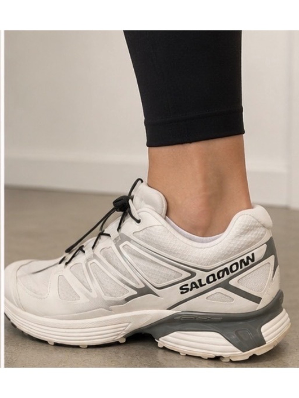 Salomon XT Pathway Vanilla Ice Pewter Sneakers W8.5/M7.5